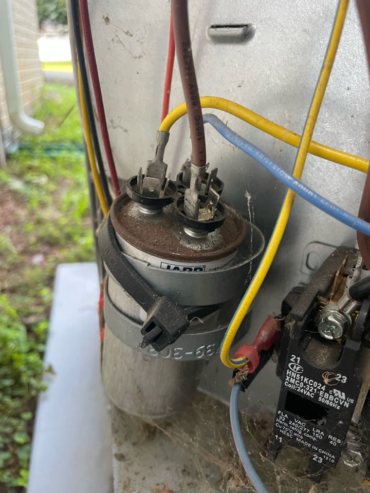 Lusby, MD - Replacing a swollen and unresponsive capacitor on a Carrier system in Lusby Lusby, MD - Replacing a swollen and unresponsive capacitor on a Carrier system in Lusby