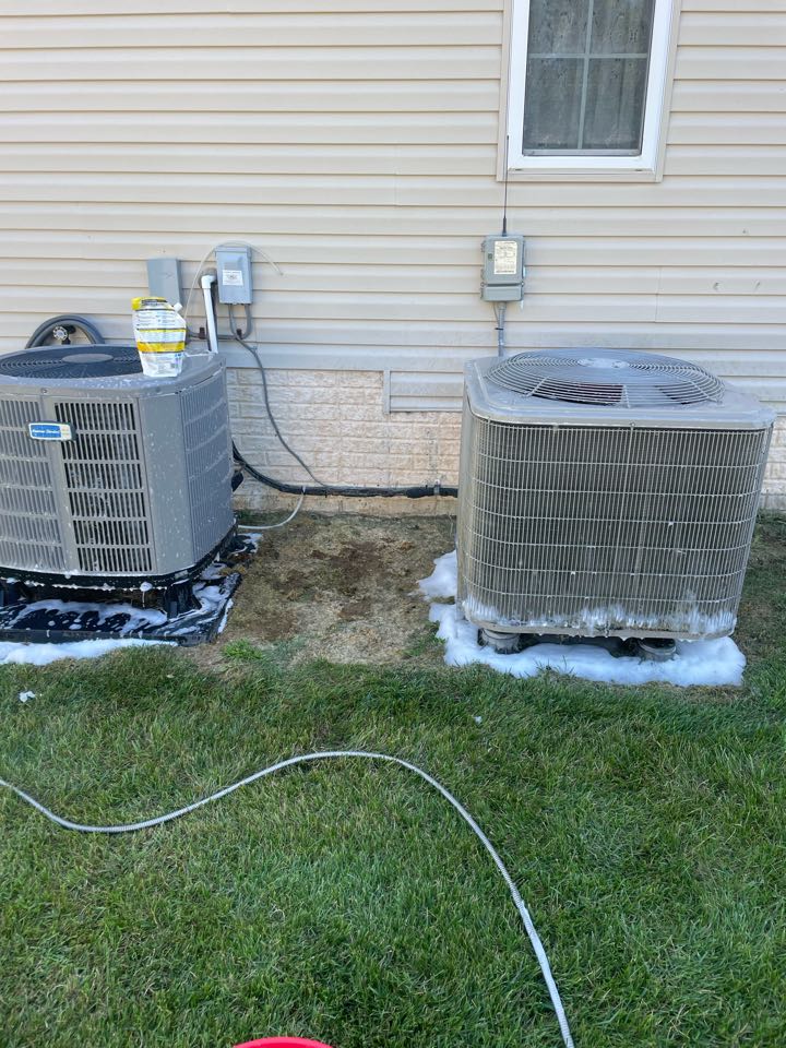 Huntingtown, MD - Rinsing off condenser coils for a Payne and American Standard heat pump in Huntingtown Huntingtown, MD - Rinsing off condenser coils for a Payne and American Standard heat pump in Huntingtown
