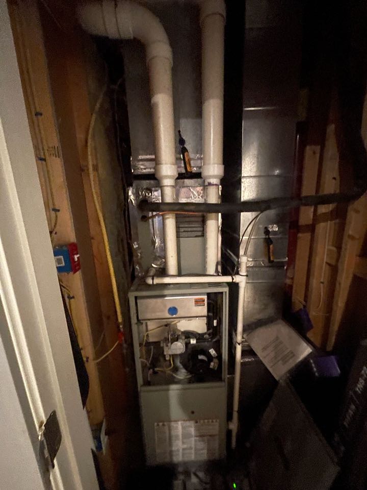 Huntingtown, MD - Tuning up a Trane 60,000 BTU propane furnace in Huntingtown Huntingtown, MD - Tuning up a Trane 60,000 BTU propane furnace in Huntingtown