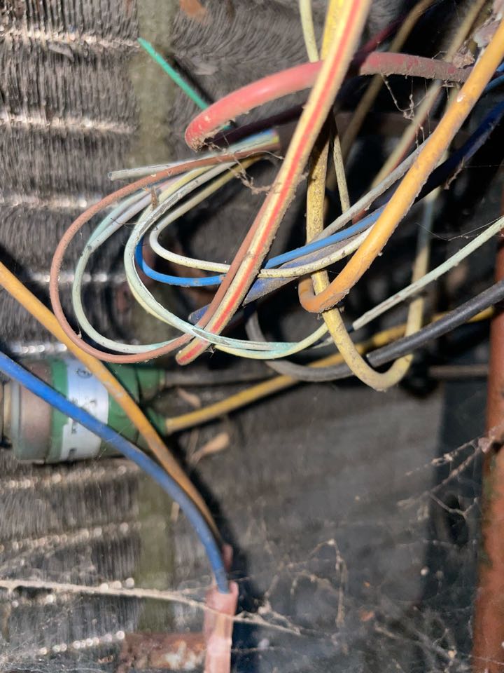 Owings, MD - Exposed wiring next to a metal frame on a heat pump can lead to shorts or other disruptions in power. Found this on a 2008 American Standard heat pump Owings, MD - Exposed wiring next to a metal frame on a heat pump can lead to shorts or other disruptions in power. Found this on a 2008 American Standard heat pump