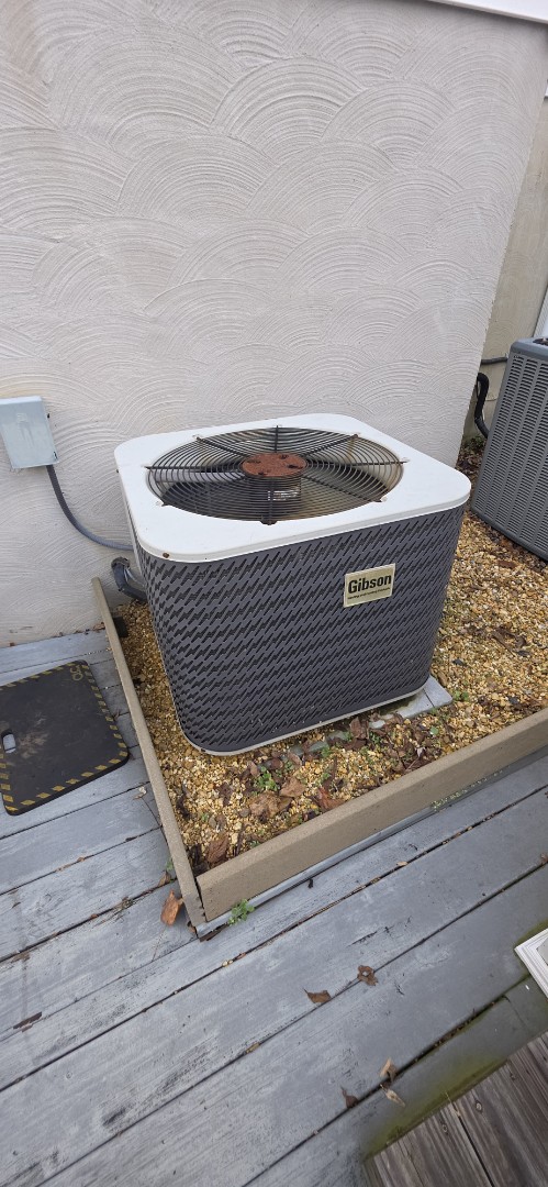 Heat pump maintenance 