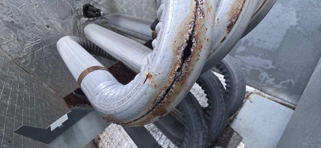 Cracks in Heat exchanger 
