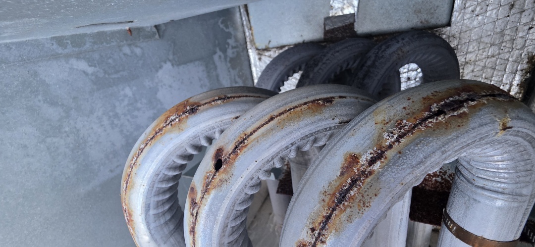 Cracks in Heat exchanger 