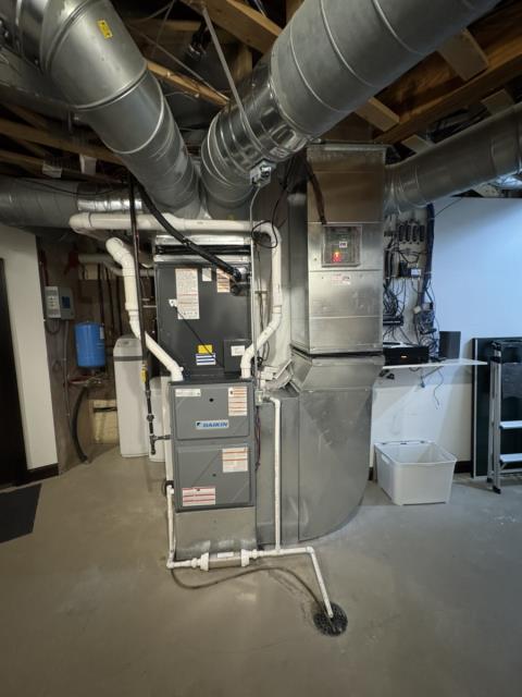 Heating call. New Daikin Furnace and heat pump installation in Hutchinson, MN.