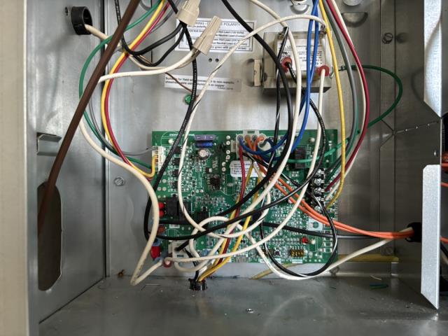 Heating call. No heat. Furnace repair, new control board.