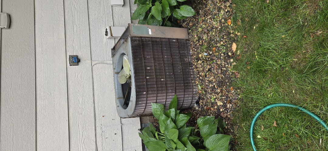 HVAC Tech needed spring ac service