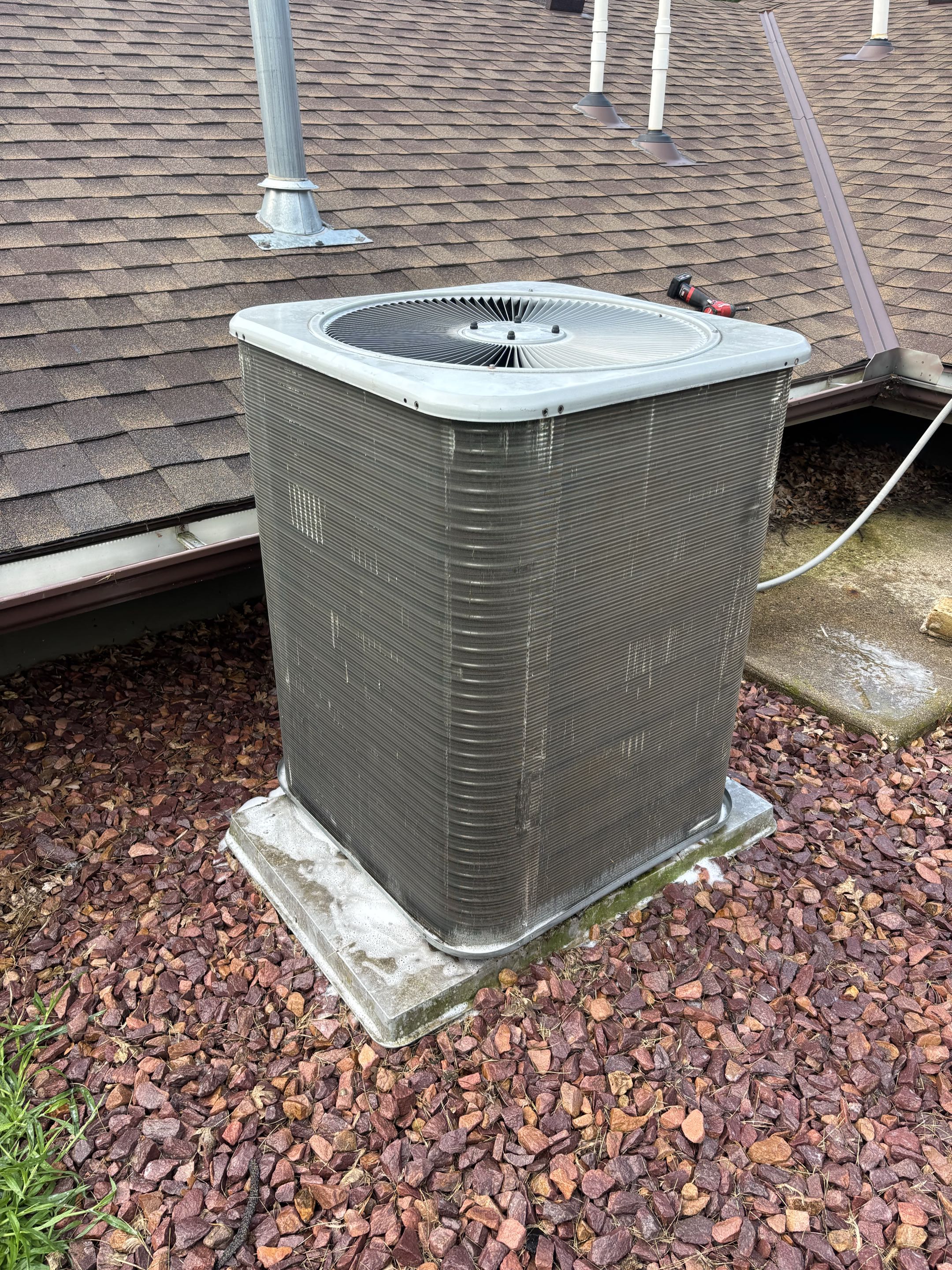 Cooling call. Performed ac service. 