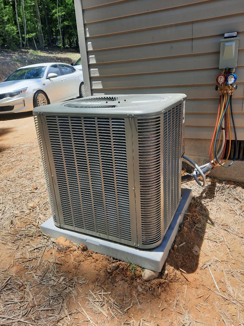 Lennox heat pump - won't keep temperature 