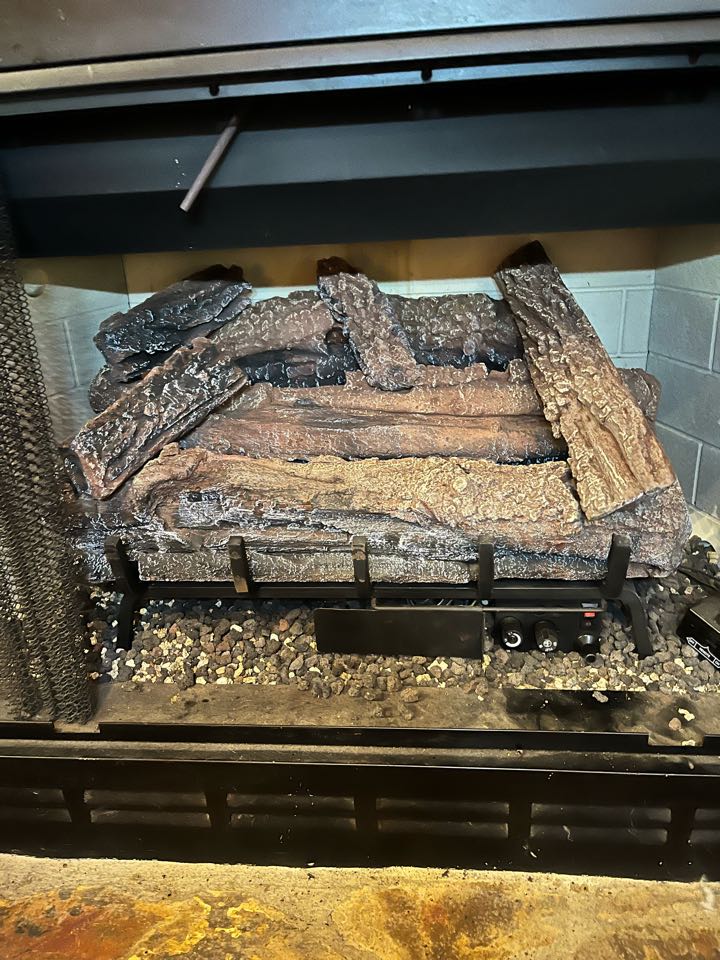 Gas logs maintenance 