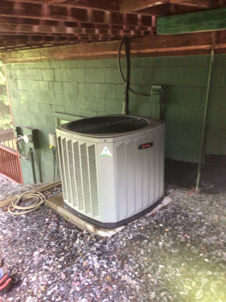 Trane heatpump maintenance and filter change. Trane heatpump maintenance and filter change.