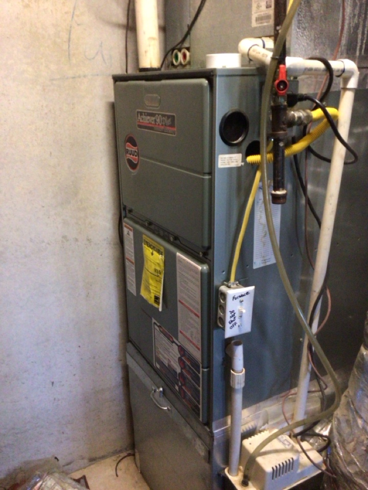 Ruud gas furnace maintenance and filter cleaning 