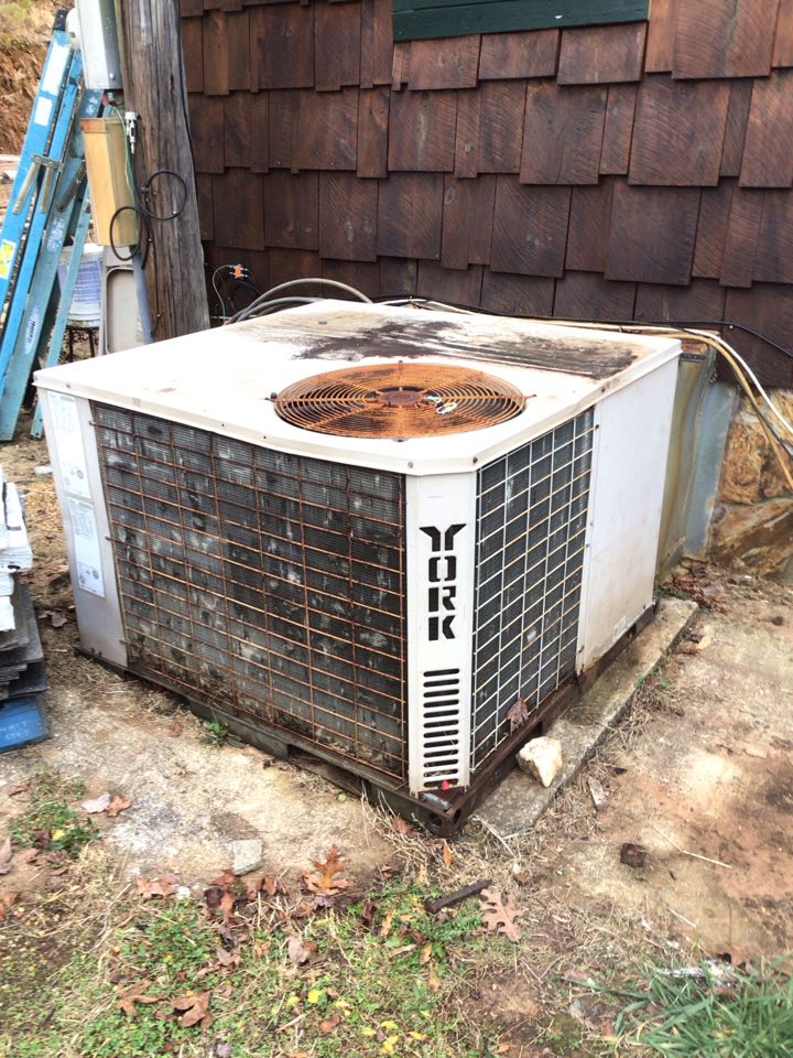 York package unit no heat