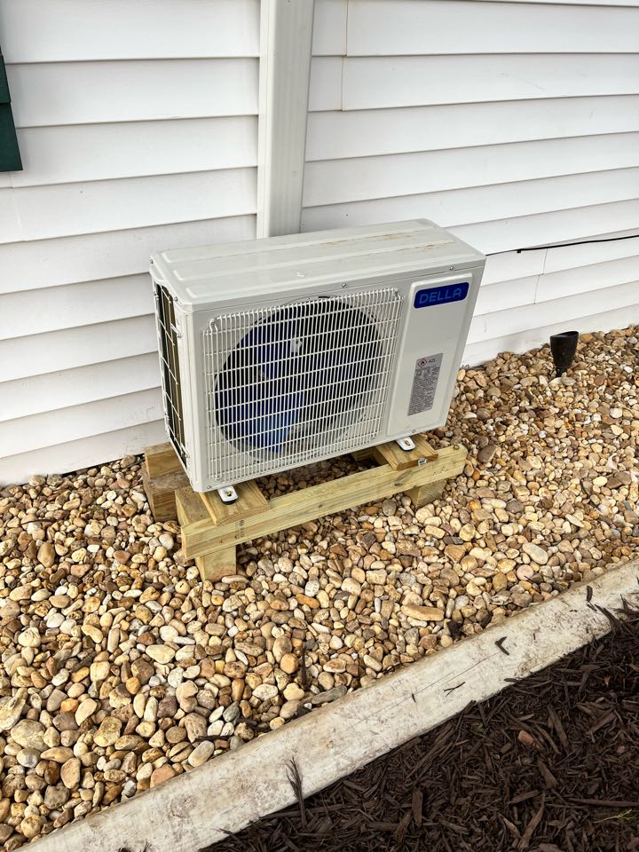 Della mini split repair 