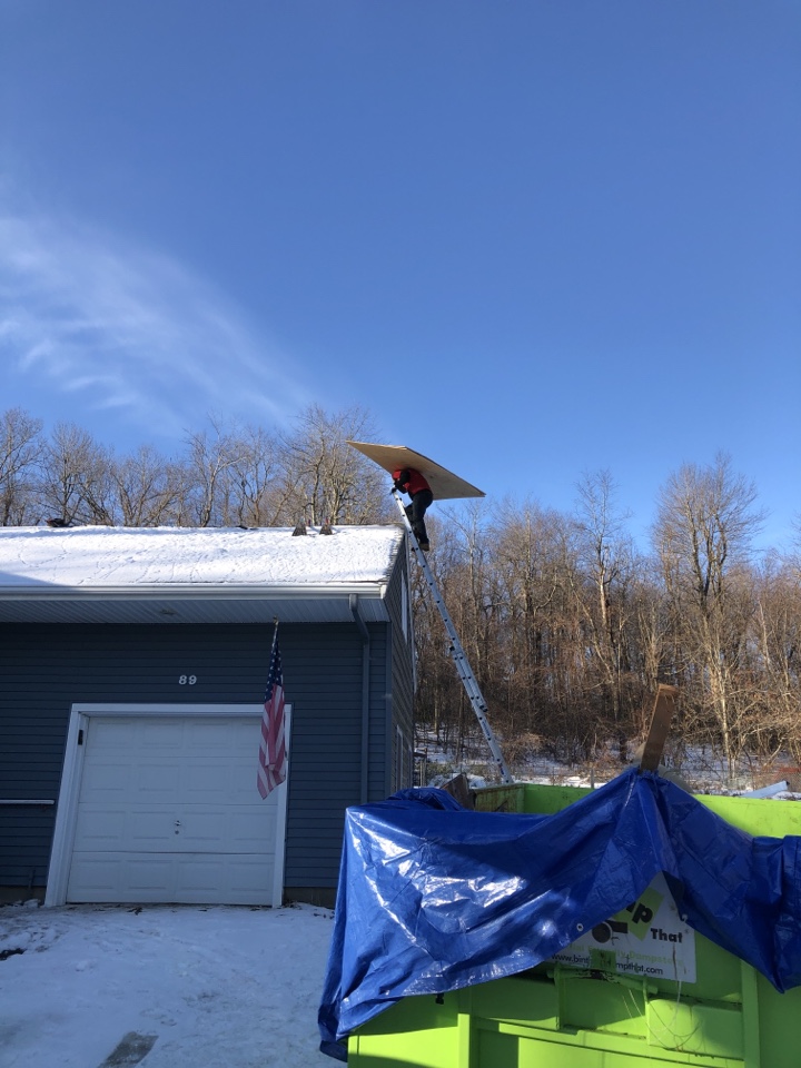 Rutland, MA - Small flat roof in Rutland Rutland, MA - Small flat roof in Rutland