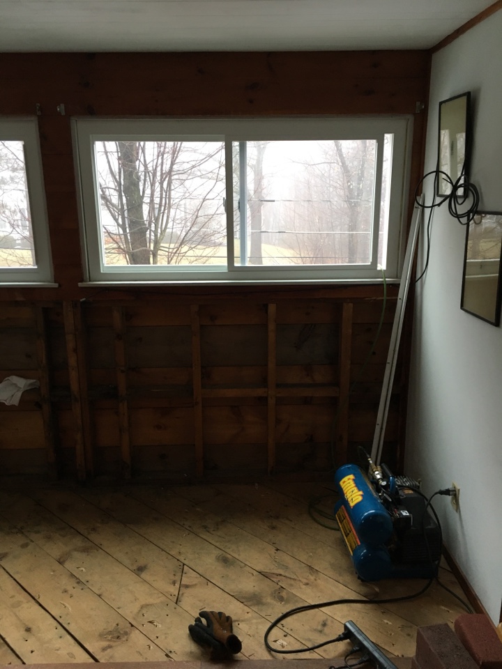 Holden, MA - Installing Harvey vinyl windows. Holden, MA - Installing Harvey vinyl windows.