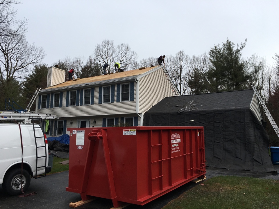 Rutland, MA - Installing Atlas Pinnacle on this home in Rutland, MA. Rutland, MA - Installing Atlas Pinnacle on this home in Rutland, MA.