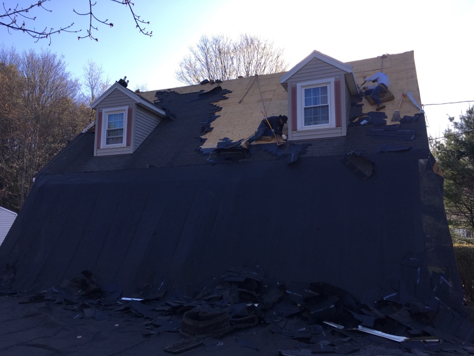 Templeton, MA - Stripping and installing Owens Corning Trudef Duration shingles on this home in Templeton, MA. Templeton, MA - Stripping and installing Owens Corning Trudef Duration shingles on this home in Templeton, MA.