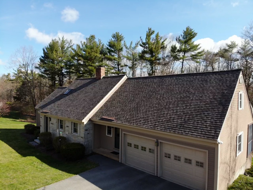 Rindge, NH - CertainTeed Landmark Weatheredwood. Copper rain diverter Rindge, NH - CertainTeed Landmark Weatheredwood. Copper rain diverter
