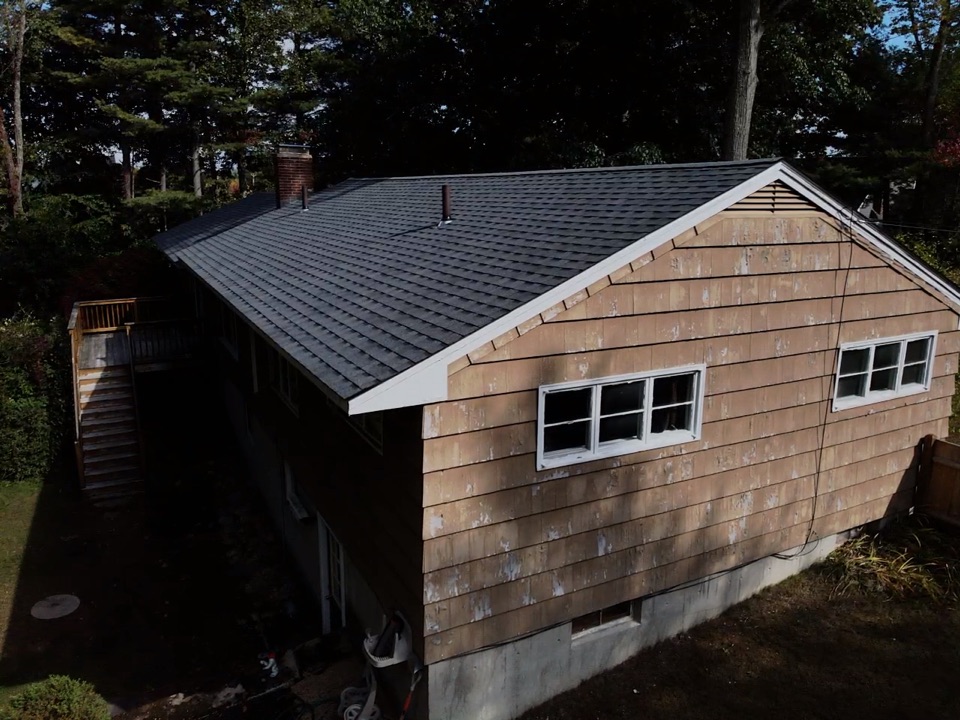 Holden, MA - Installed Atlas Pinnacle Pristine Pewter shingles Holden, MA - Installed Atlas Pinnacle Pristine Pewter shingles