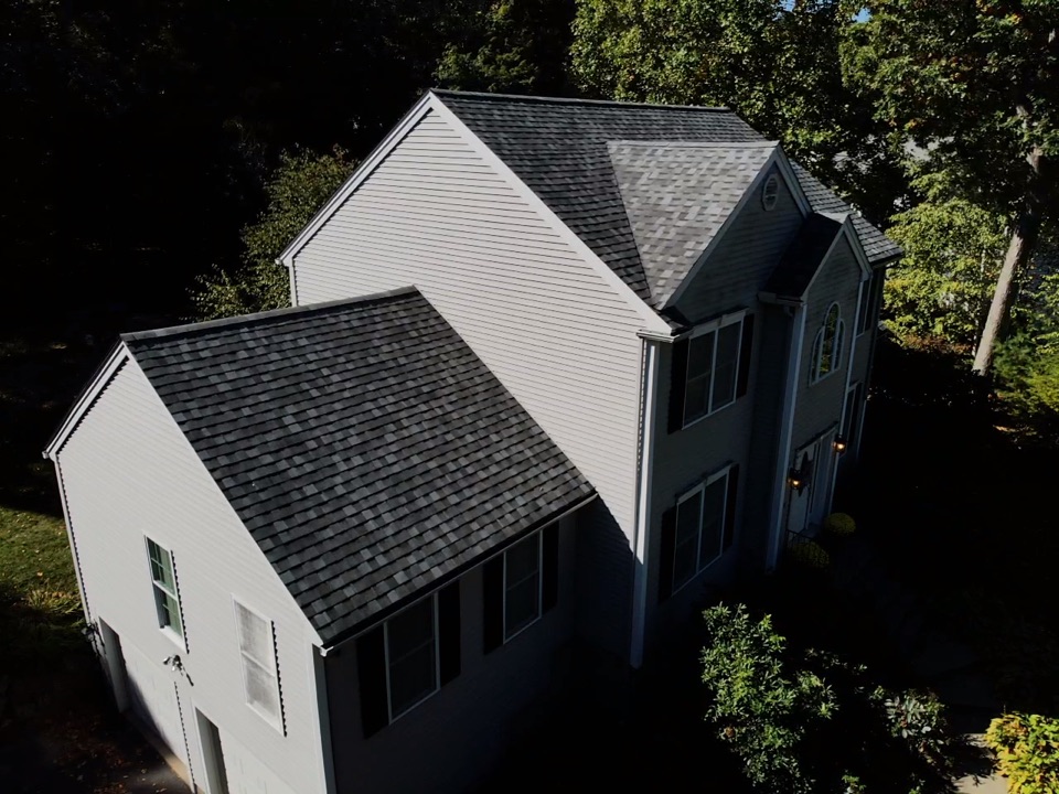 Holden, MA - Installed Atlas Pinnacle Pristine Coastal Granite shingles Holden, MA - Installed Atlas Pinnacle Pristine Coastal Granite shingles