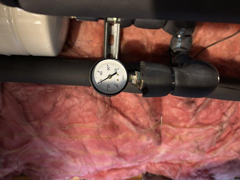 Diagnosed floor heating system with failed circulating pump. Removed defective Grundfos pump and verified system pressure reading. Replacement pump has been ordered and placed on will-call status; customer to be notified when part arrives for installation appointment.