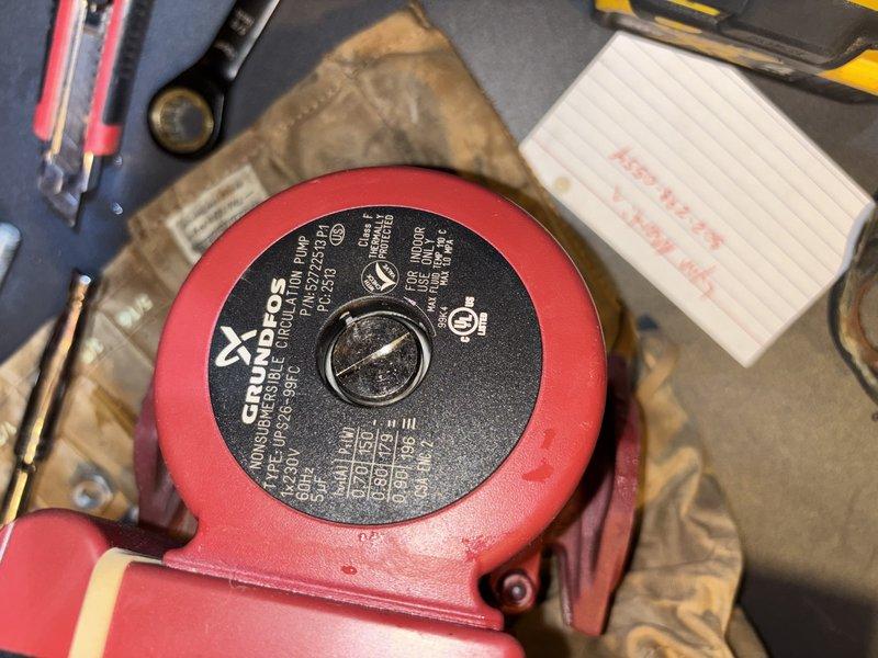 Diagnosed floor heating system with failed circulating pump. Removed defective Grundfos pump and verified system pressure reading. Replacement pump has been ordered and placed on will-call status; customer to be notified when part arrives for installation appointment.