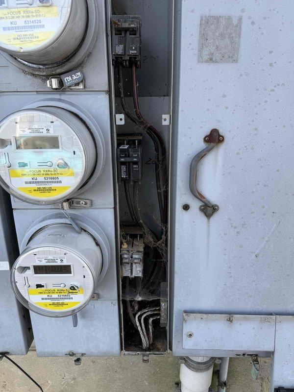 Responded to service call for partial power loss affecting utility room and multiple outlets. Inspection revealed significant dust and cobweb accumulation in the main electrical panel, indicating lack of maintenance. Cleaned panel, identified and reset tripped circuit breakers to restore power to affected areas.