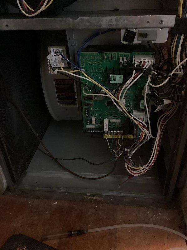 Performed annual platinum maintenance on 3-year-old HVAC system, replacing 14x25x1 filter. Conducted electrical diagnostics with clamp meter, measuring 28.1 amps during operation, and inspected control board connections to verify system integrity. All components functioning within specifications; customer renewed maintenance agreement.