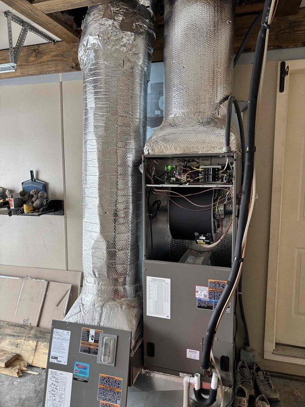 Completed planned maintenance service on HVAC system. Identified damaged filter (20x25x4) requiring replacement. Unable to complete second maintenance visit as scheduled; renewal service needed for annual maintenance program.