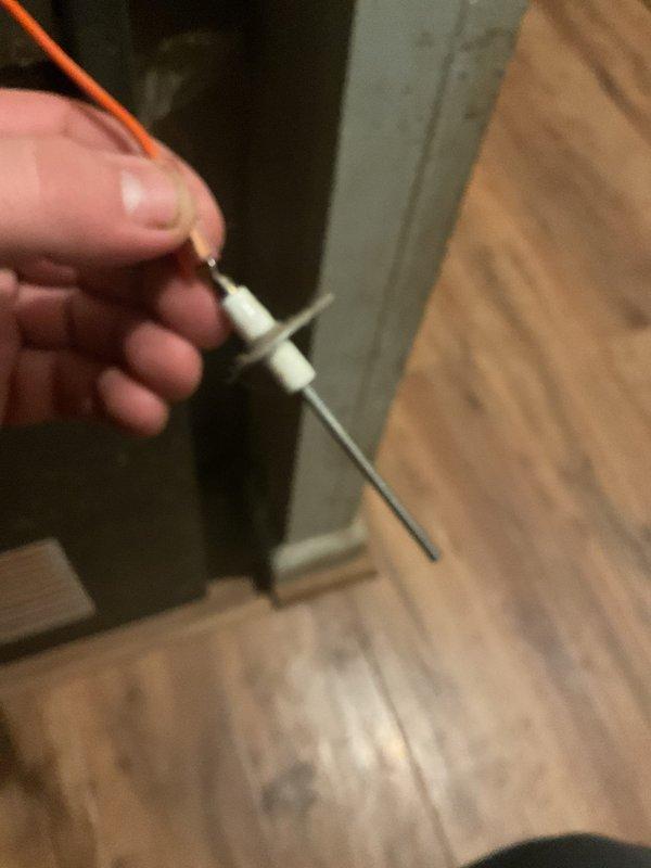 Completed Platinum Level maintenance on residential HVAC system. Replaced 16x25x1 filter as part of monthly service plan and performed temperature differential testing to verify proper system operation. System is functioning within normal parameters.