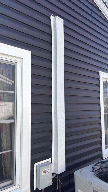 Conducted comprehensive HVAC replacement estimate for aging but functional system, taking precise measurements of the existing outdoor unit and examining its placement relative to the home's exterior features. Documented the current installation configuration with photographs to ensure accurate sizing recommendations for the replacement system.