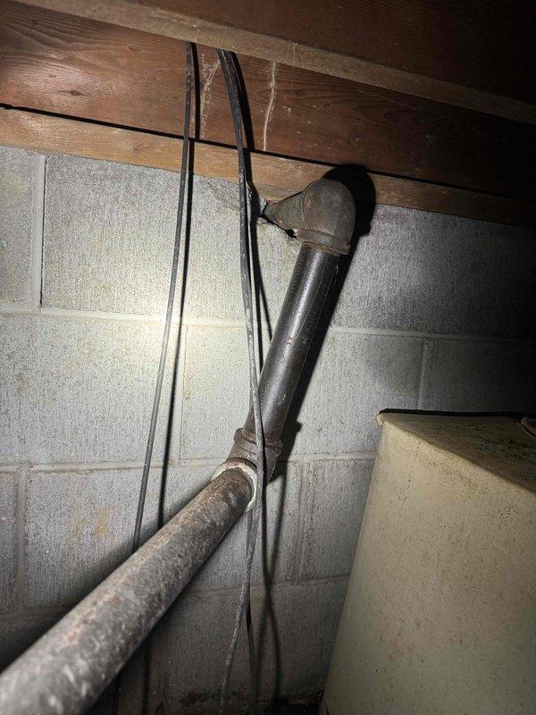 Completed scheduled Platinum Level maintenance on HVAC system, replacing 25x25x5 filter as part of regular service plan. Inspected copper piping system showing oxidation and aging, particularly on main riser with elbow joint. System functioning properly despite visible pipe wear; documented condition with photos for future reference.