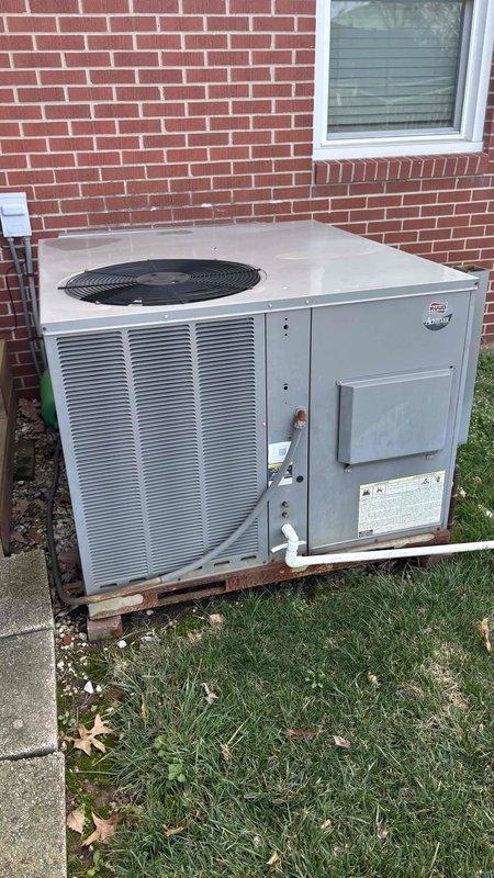 Conducted site assessment for natural gas generator installation. Inspected existing gas meter connections and electrical panel. Evaluated optimal placement location in backyard, considering proximity to utilities, AC unit positioning, and clearance requirements for proper ventilation and maintenance access.