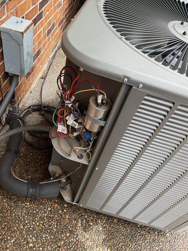Completed annual maintenance on 2-year-old system with 20x24x1 filter as part of Platinum Level service plan (1st visit). Inspected outdoor condenser unit, checked electrical connections and capacitor, and verified proper drainage. System is functioning within normal parameters with no issues identified.