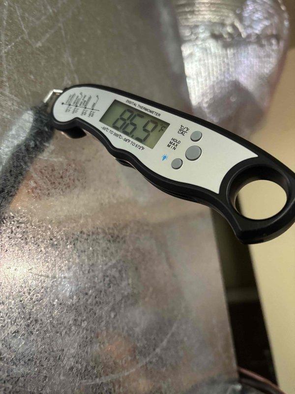 Completed routine maintenance on a 2-year-old HVAC system at Platinum Level (1 of 2 tickets). Inspected and verified 20x20x5 filter. Conducted temperature measurements with readings of 86.9°F at supply and 61.7°F at return, indicating proper system operation. Documented condition with photos.