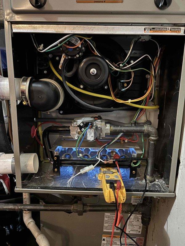 Performed Gold Level maintenance on 4-5 year old HVAC system. Conducted comprehensive diagnostic testing including CO2 levels and temperature readings at registers. Inspected furnace interior components including blower motor, wiring connections, and heat exchanger; performed electrical testing on gas valve assembly. Replaced 20x25x4 air filter. System functioning properly; no renewal required at this time.