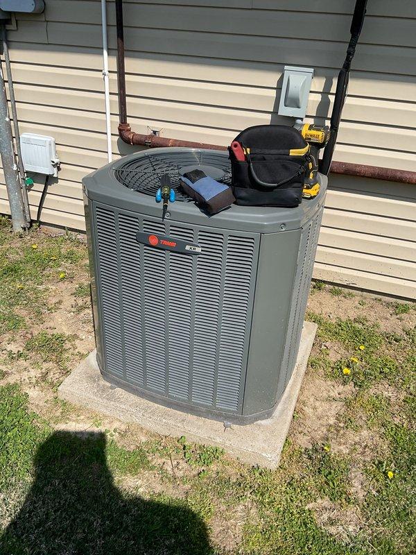 Completed initial planned maintenance visit at commercial office space. Performed comprehensive inspection of outdoor condensing unit, verified proper operation of all components, and checked refrigerant line connections and electrical disconnect. Replaced air filter with new Filtrete 2000 allergen-rated filter (20x25) at indoor air handler location.