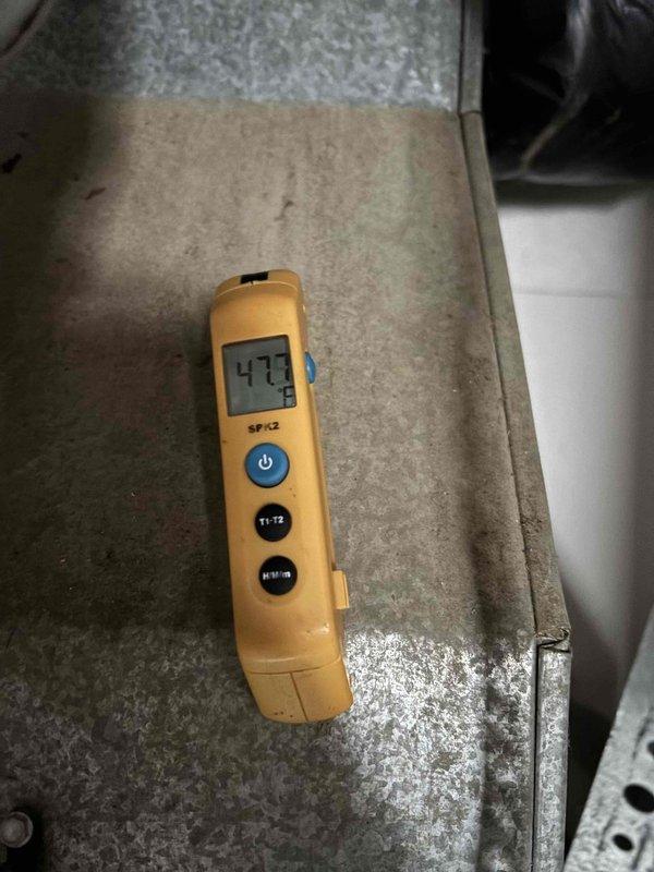 Completed Platinum Level monthly maintenance on a 2-year-old HVAC system. Replaced 16x20x1 air filter and performed comprehensive system diagnostics. Recorded supply air temperature at 47.2°F and return air temperature at 40.0°F, confirming proper cooling operation and adequate temperature differential across the system. All components operating within normal parameters with no deficiencies noted.