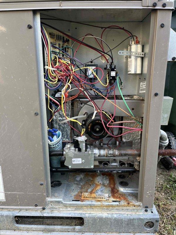 Completed Platinum Level annual maintenance on 3-year-old Coleman packaged HVAC system. Performed comprehensive inspection of electrical components, capacitor, and control cabinet, noting minor corrosion on interior base panel. Checked all electrical connections, refrigerant lines, and outdoor unit condition; system operating within normal parameters with no immediate repairs required.