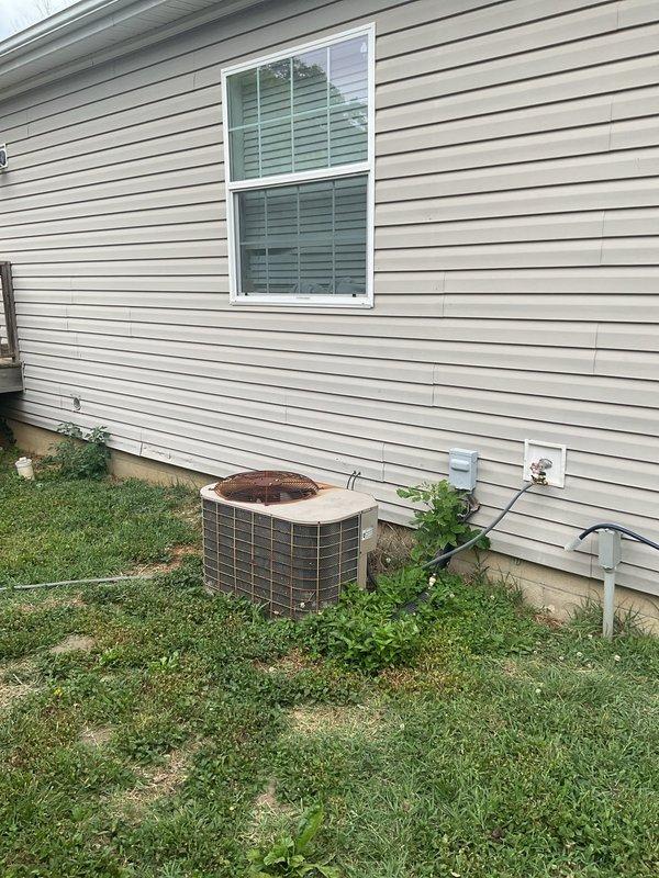 Conducted comprehensive HVAC system replacement estimate for residential property with existing functional cooling system. Evaluated outdoor condensing unit and indoor air handler installation, assessed current ductwork configuration and condition for potential replacement recommendations. Documented equipment specifications, spatial requirements, and existing infrastructure including refrigerant line routing and electrical service to provide complete system upgrade proposal.