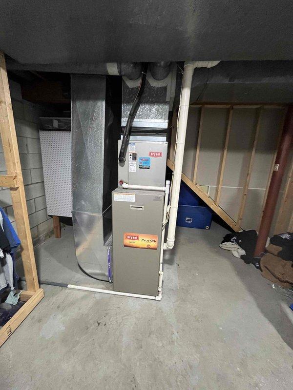 Completed Gold Level planned maintenance on Bryant furnace system in basement utility area. Performed comprehensive system inspection, replaced 16x25x1 Filtrete air filter, and documented equipment condition with photos per monthly maintenance protocol.
