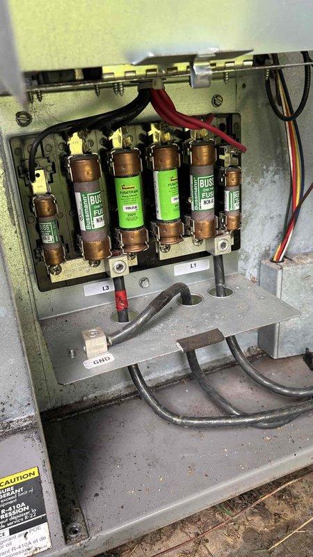 Conducted comprehensive replacement estimate for 12-year-old residential HVAC system with non-functional air conditioning unit. Assessed existing equipment in utility area, documented electrical disconnect with cartridge fuses, evaluated current system configuration, and provided homeowner with replacement options after previous repair attempts by another contractor proved unsuccessful.