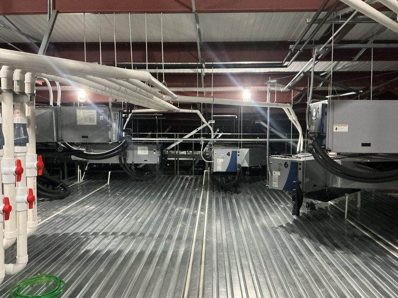 Replaced fan motor hub on rooftop HVAC unit in commercial mechanical room. Customer availability delayed start time to 10am, allowing for part installation and system testing to ensure proper airflow and unit operation upon completion.