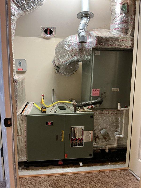 Responded to no-cooling complaint on 15-year-old residential HVAC system with outdoor fan inoperative and warm air discharge. Upon arrival, found indoor temperature at 86°F with thermostat set to 67°F. Performed comprehensive diagnostic evaluation of air handler unit and associated ductwork system. Conducted electrical testing and refrigerant system analysis to identify failure point in outdoor condenser unit. Verified proper airflow through supply ducts and confirmed no breaker trips or evaporator coil icing present. Diagnosed condenser fan motor failure preventing heat rejection from refrigeration cycle, resulting in loss of cooling capacity and elevated indoor temperatures.