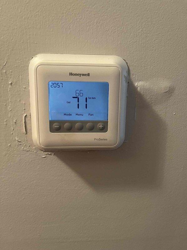 Completed annual Platinum Level maintenance on a 6-year-old residential HVAC system. Performed comprehensive inspection of furnace unit and associated ductwork in basement mechanical room, verified thermostat operation and programming settings, and replaced 24x25x5 air filter. All system components found operating within normal parameters with no deficiencies noted.