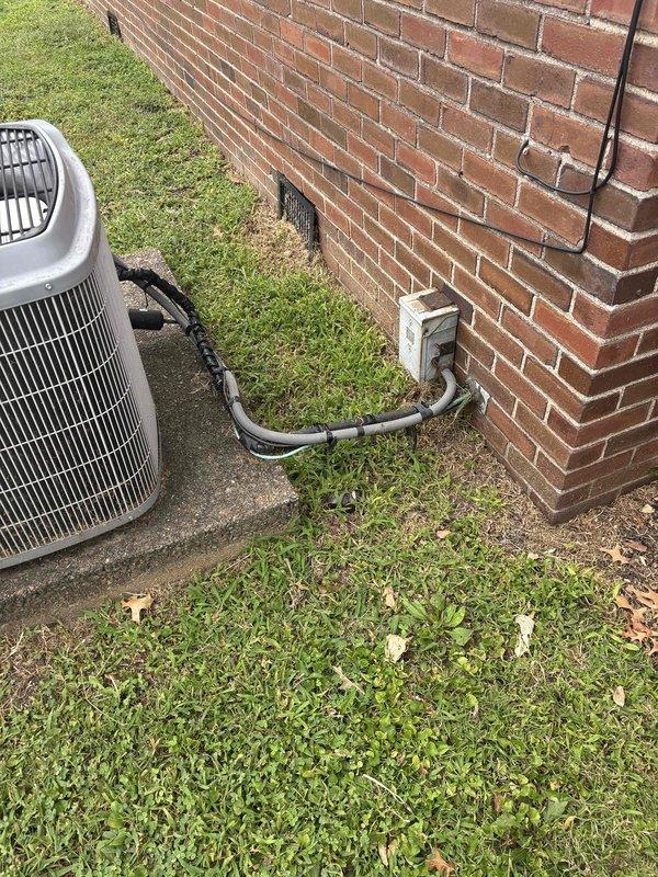 Completed comprehensive HVAC replacement estimate for residential property where existing system was struggling to maintain adequate cooling performance. Evaluated current outdoor condensing unit and indoor air handler installation, documented equipment specifications, electrical connections, and existing ductwork configuration. Provided homeowner with equipment replacement options and system sizing recommendations based on home's cooling requirements.