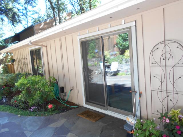 Corvallis, OR - 9 windows. CB Standard with primed cedar exterior. Corvallis, OR - 9 windows. CB Standard with primed cedar exterior.