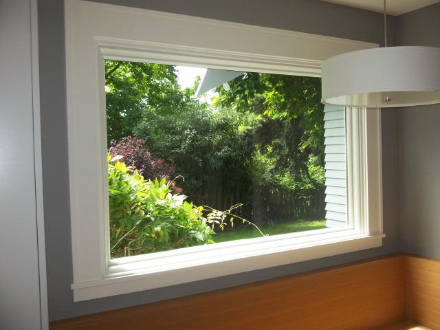 Milwaukie, OR - One large picture window. Retro. White, white. Replacing a big penguin window that wasn't installed properly. Milwaukie, OR - One large picture window. Retro. White, white. Replacing a big penguin window that wasn't installed properly.