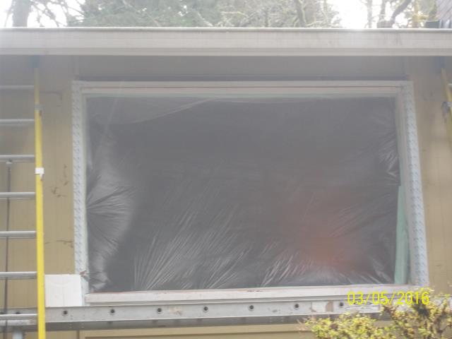 Lake Oswego, OR - Five windows installed with truscene in kitchen and living room. Lake Oswego, OR - Five windows installed with truscene in kitchen and living room.