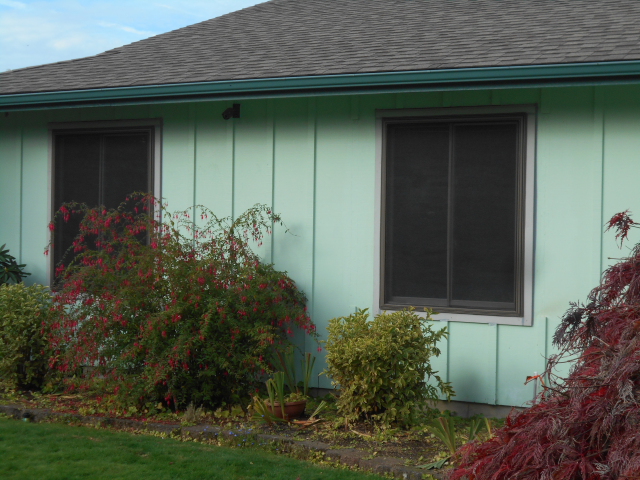 Gresham, OR - 9 windows replaced. Single color terratone. Gresham, OR - 9 windows replaced. Single color terratone.